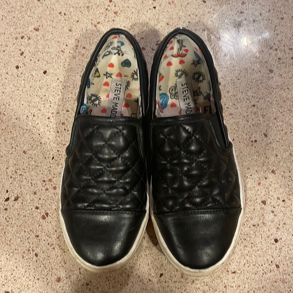 Steve Madden girls SZ 1 black leather slip-on shoes